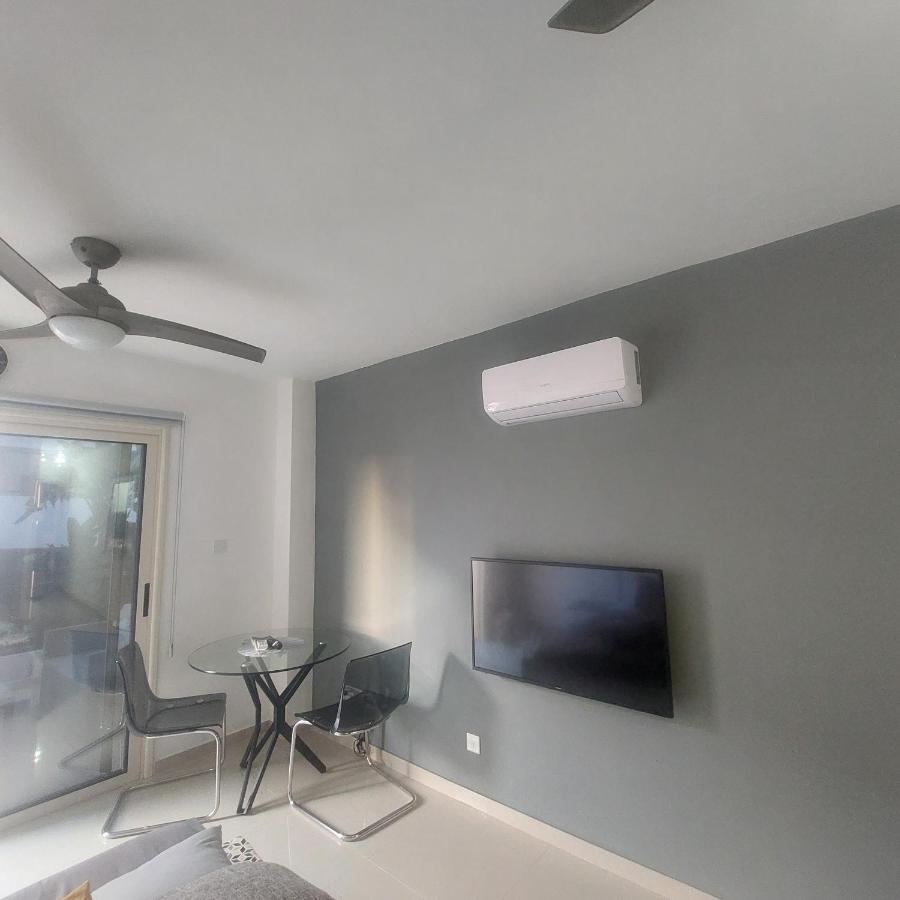 Modern Studio Apartment Armonia Court Paralimni Ngoại thất bức ảnh
