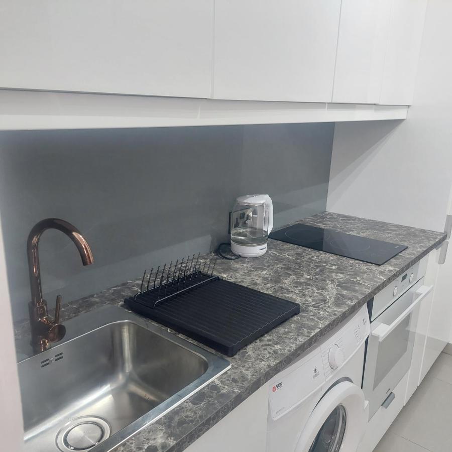 Modern Studio Apartment Armonia Court Paralimni Ngoại thất bức ảnh