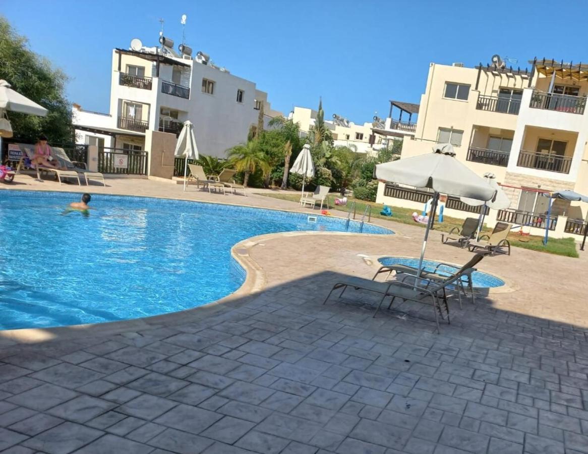Modern Studio Apartment Armonia Court Paralimni Ngoại thất bức ảnh